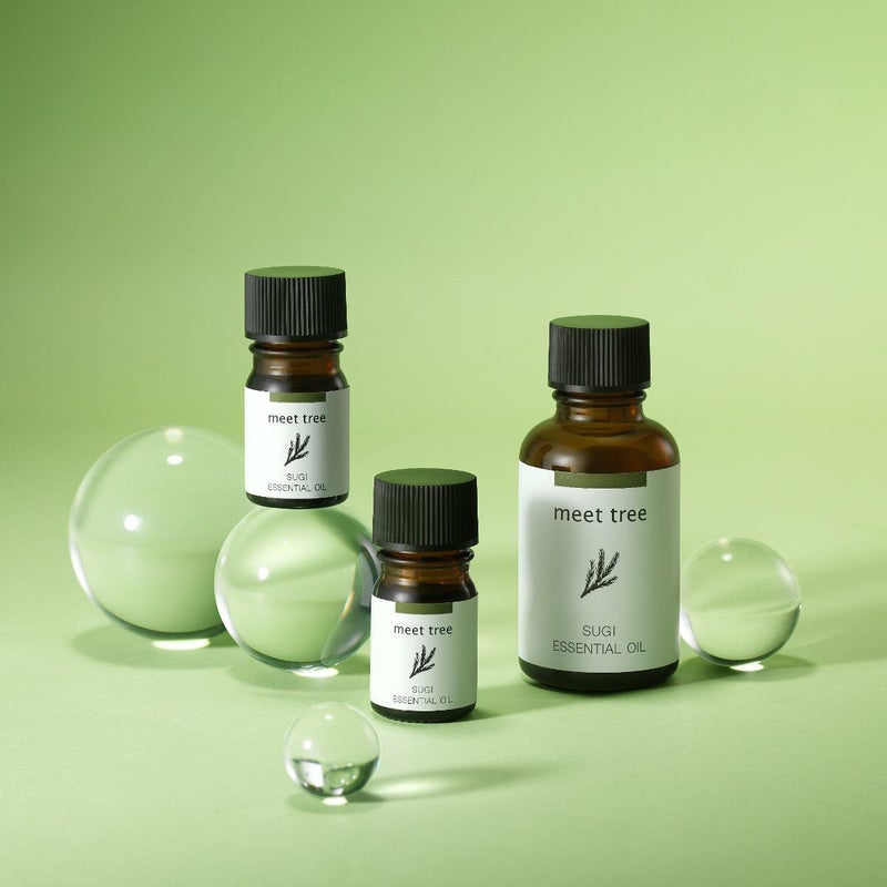 meet tree　精油（スギ）5ml / 30ml 　杉　正面